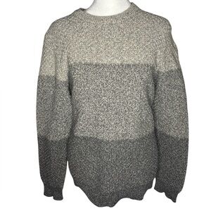 London Fog Men's Cream and Gray Crewneck Sweater